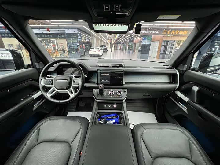 Land Rover Defender — фото 13