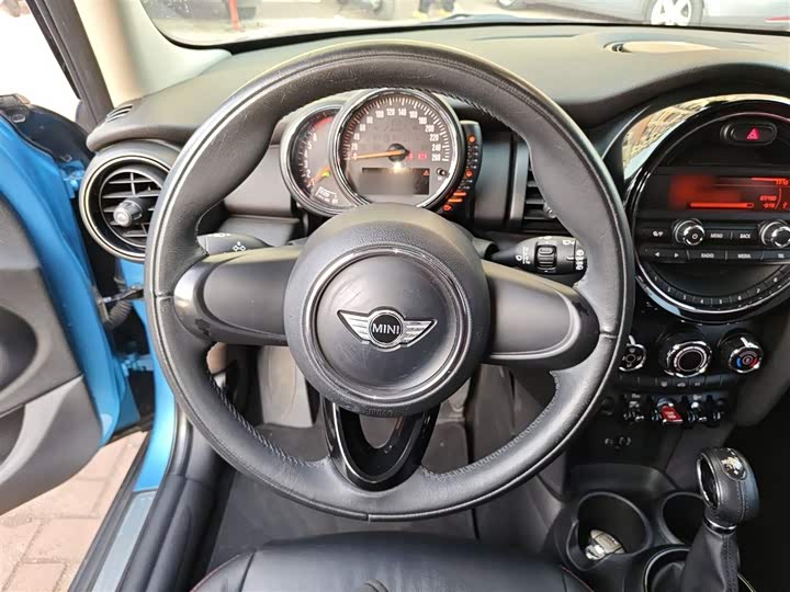 MINI Hatch — фото 11