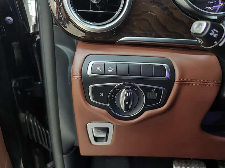 Mercedes-Benz V-Class 2018 V 260 L VI — фото 24