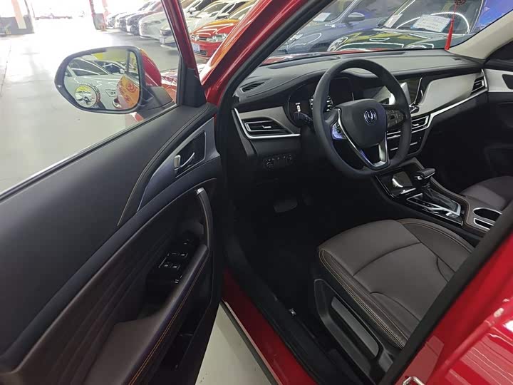 Changan CS35 PLUS 2018 1.6 L AT V — фото 15