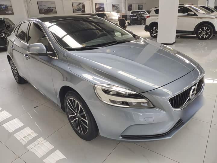 Volvo V40 2018 T 3 — фото 4