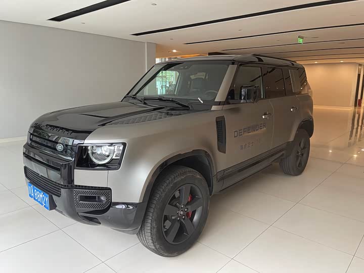 Land Rover Defender — фото 1