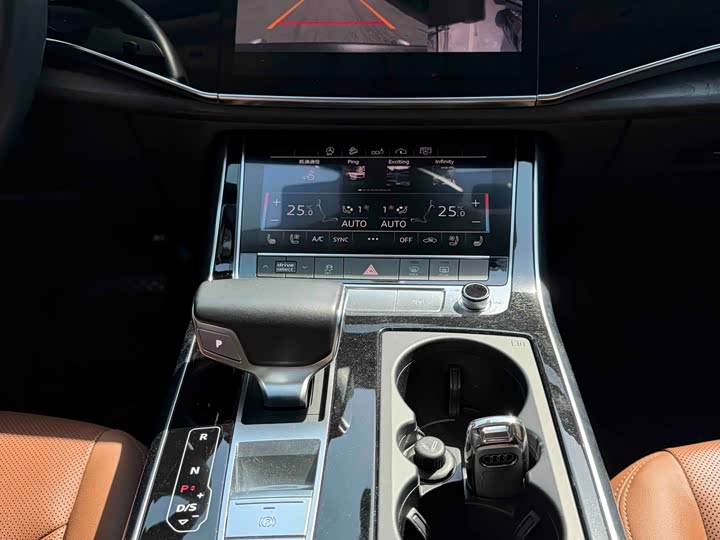 Audi Q8 2019 55 TFSI — фото 7