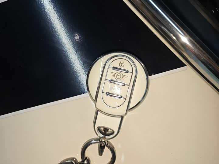 MINI Hatch — фото 11