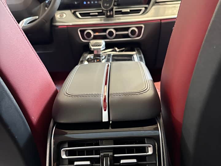 Hongqi HS5 2023 2.0 T Pro — фото 11