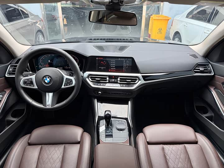 BMW 3 Series 320Li M спортпакет — фото 13