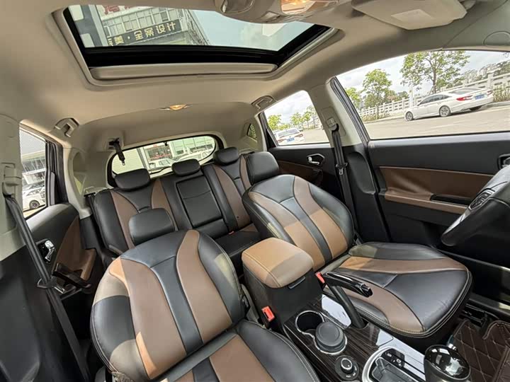 Trumpchi GS5 Super 2015 1.8 T AT 4 WD — фото 22