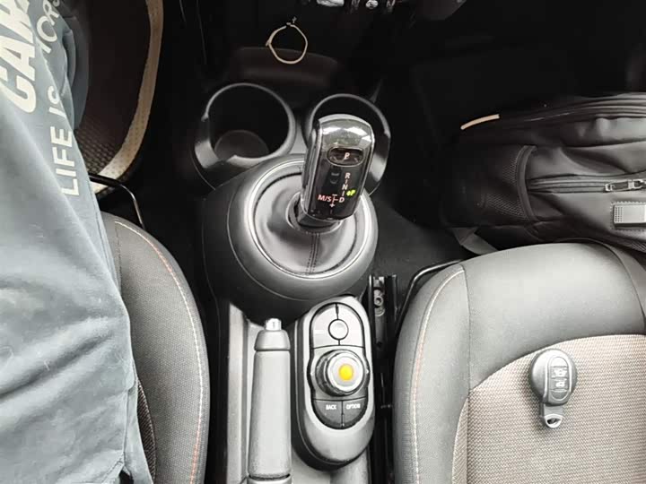 MINI Hatch — фото 14