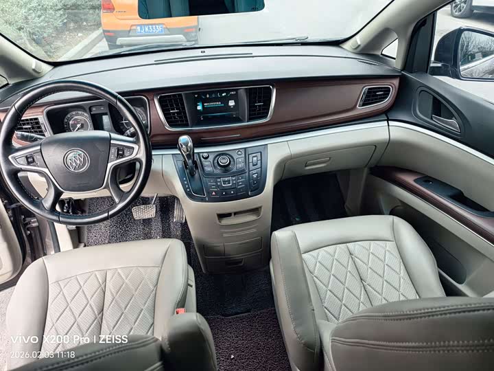 Buick GL8 25S комфорт V — фото 8