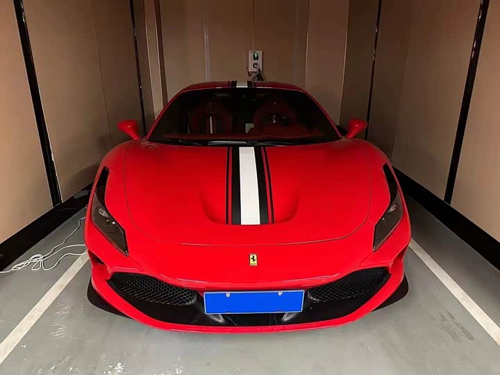 Ferrari F8 2019 Tributo 3.9 T V 8 — фото 2
