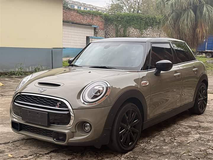 MINI Hatch — фото 1