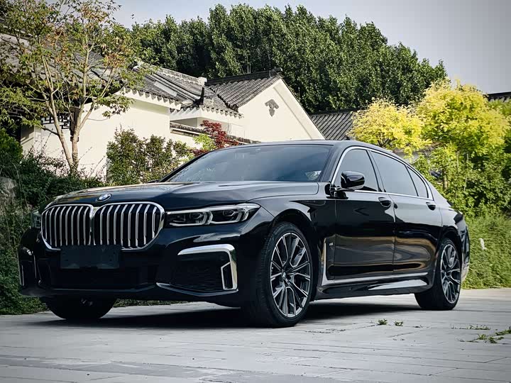 BMW 7-Series 2019 740 Li M