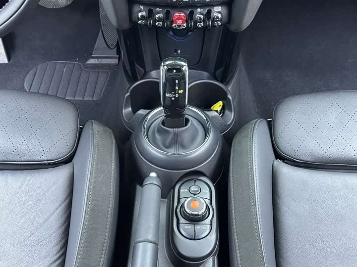 MINI Hatch — фото 13