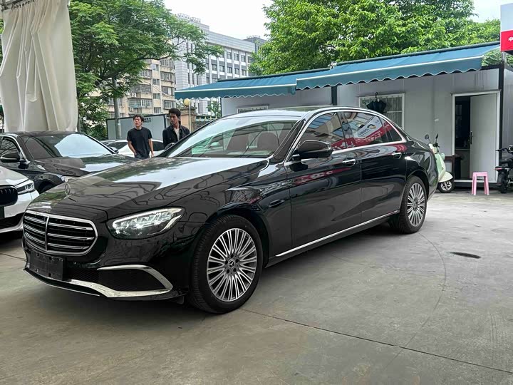 Mercedes-Benz E-Class 2022 E 300 L — фото 3