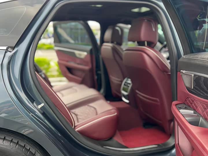 Cadillac CT6 2023 28 T Premium — фото 9