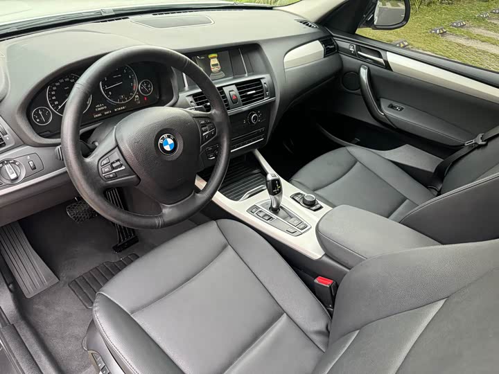 BMW X3 2016 s Drive 20i — фото 5