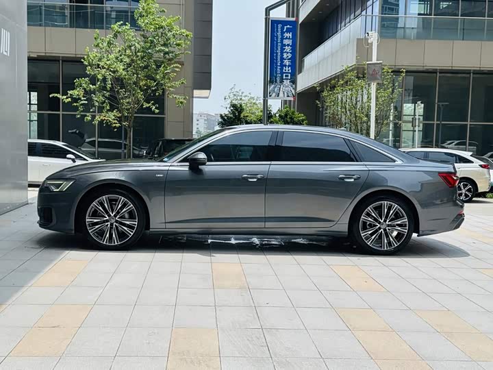 Audi A6L 40 TFSI люкс-динамик — фото 4