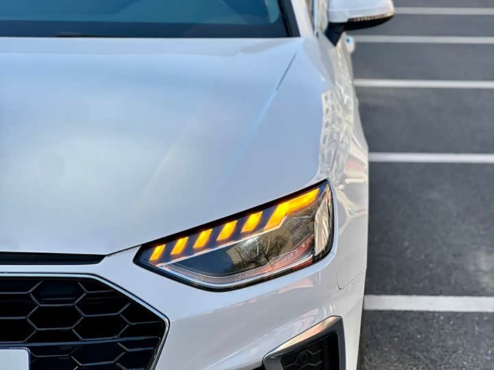 Audi A4L 2020 40 TFSI — фото 5