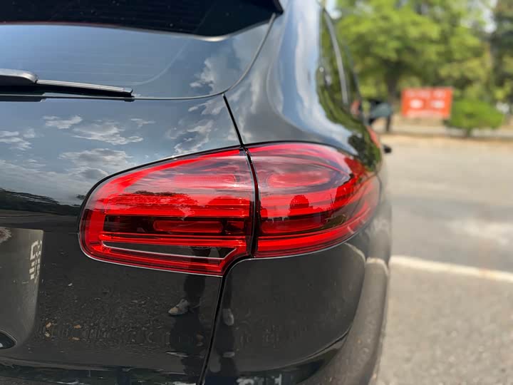 Porsche Cayenne 2015 Cayenne 3.0 T — фото 15