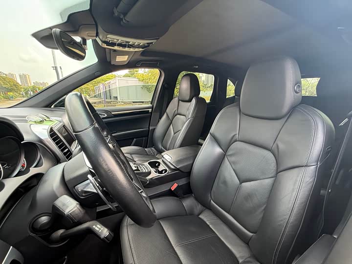 Porsche Cayenne 2015 Cayenne 3.0 T — фото 16
