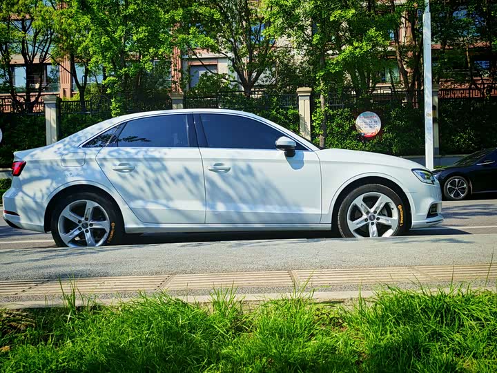 Audi A3 2020 Limousine 35 TFSI VI — фото 14