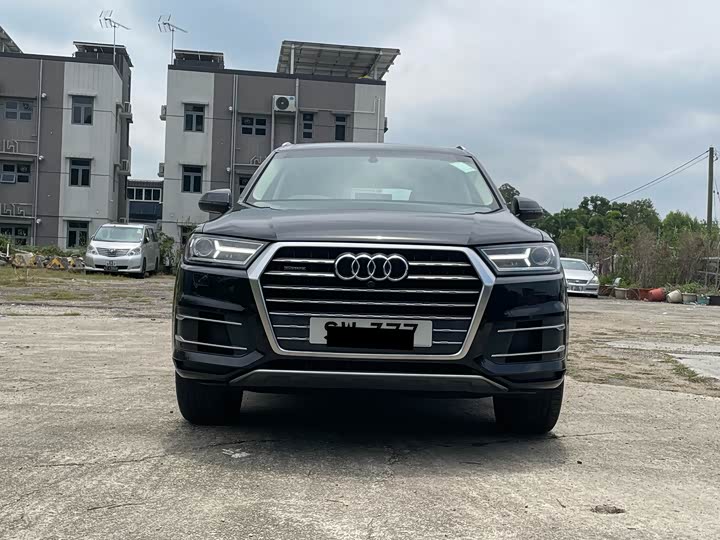 Audi Q7 2019 45 TFSI Comfort — фото 2