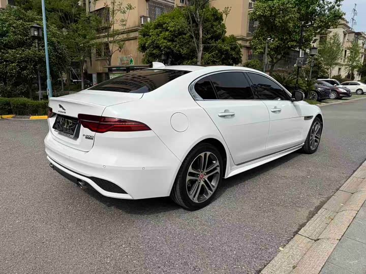 Jaguar XEL 2020 2.0 T 200 PS R-DYNAMIC S — фото 5