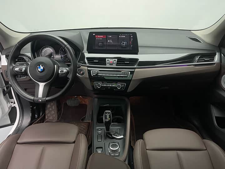 BMW X1 2021 s Drive 25 Li Leading — фото 10