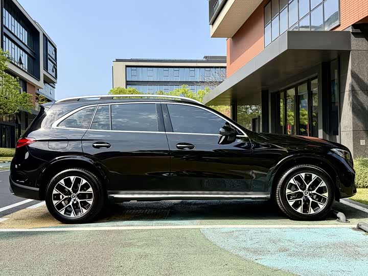 Mercedes-Benz GLC 2023 GLC 260 L 4 MATIC Luxury 7 — фото 17
