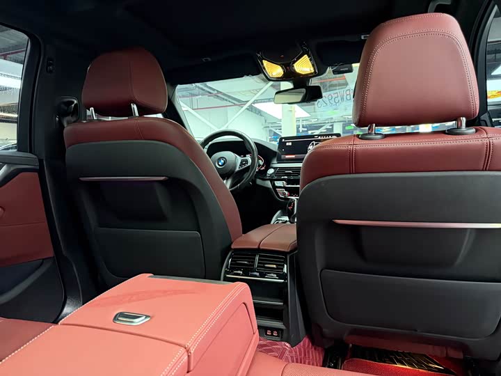 BMW 5 Series — фото 13