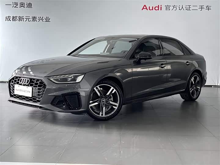 Audi A4L 2022 40 TFSI — фото 1
