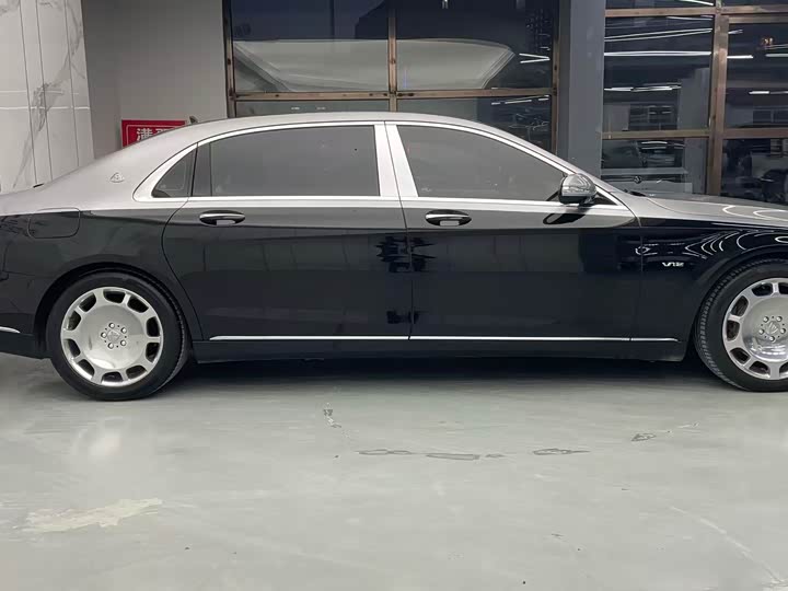 Maybach S-Class 2018 S 450 4 MATIC — фото 4