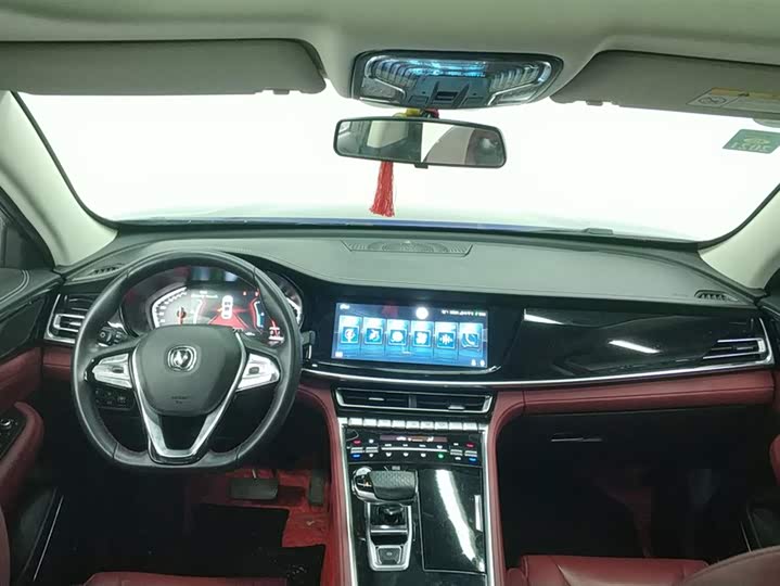 Changan CS85 COUPE 2019 2.0 T AT V — фото 12
