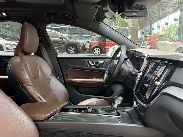 Volvo S60 2020 T 4 — фото 13