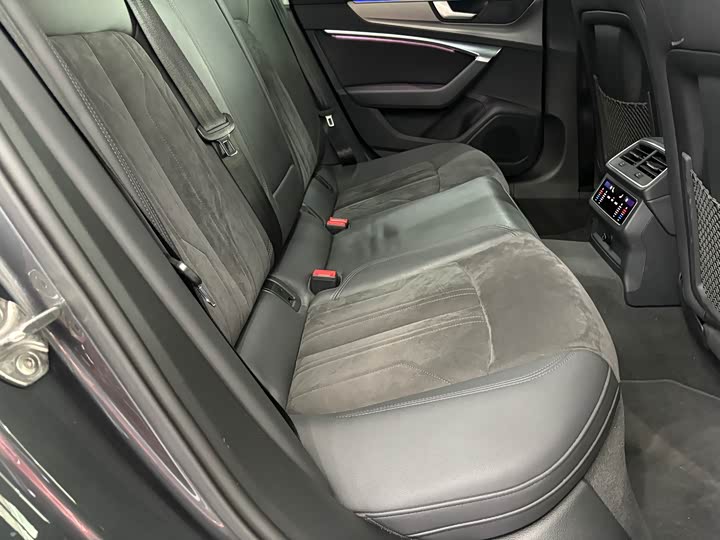 Audi A6 2021 Avant 45 TFSI — фото 12