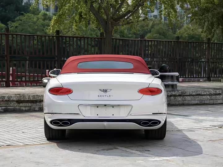 Bentley Continental GT — фото 9