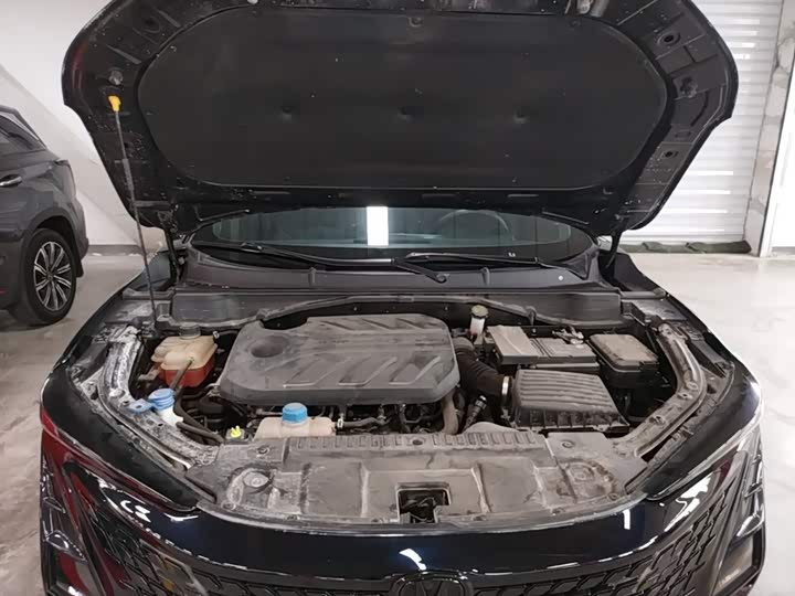 Changan UNI-T 2022 1.5 T Premium — фото 20