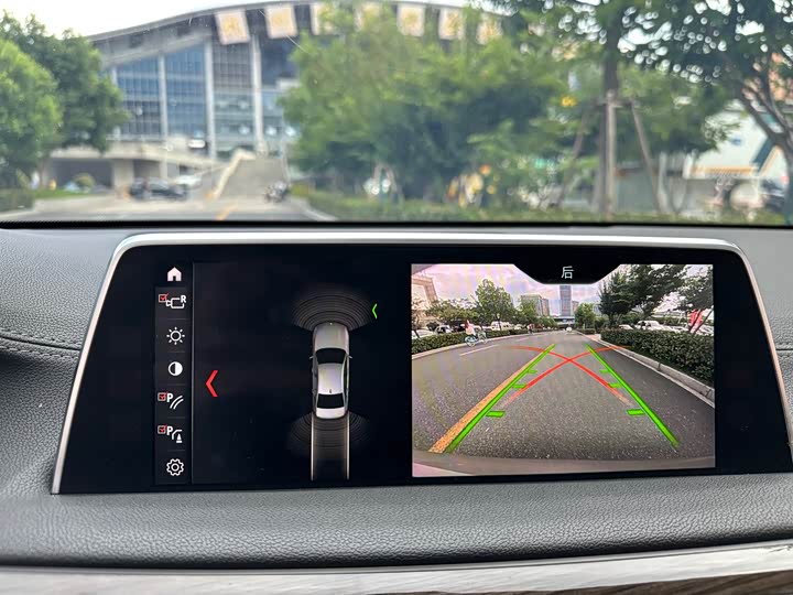 BMW 7 Series 730Li продвинутая — фото 8