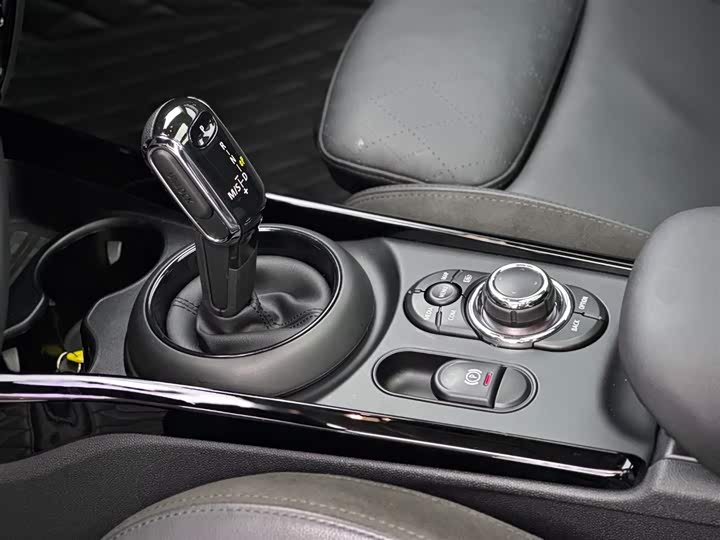 MINI Clubman — фото 11