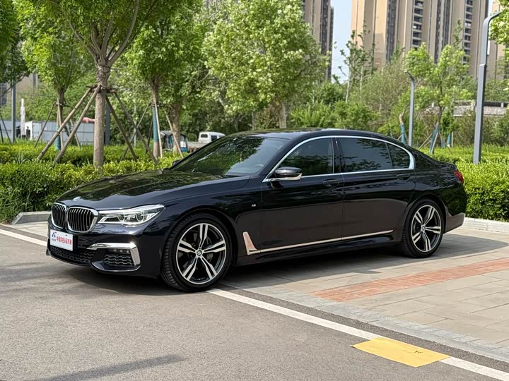 BMW 7-Series 2018 740 Li Leading M — фото 1