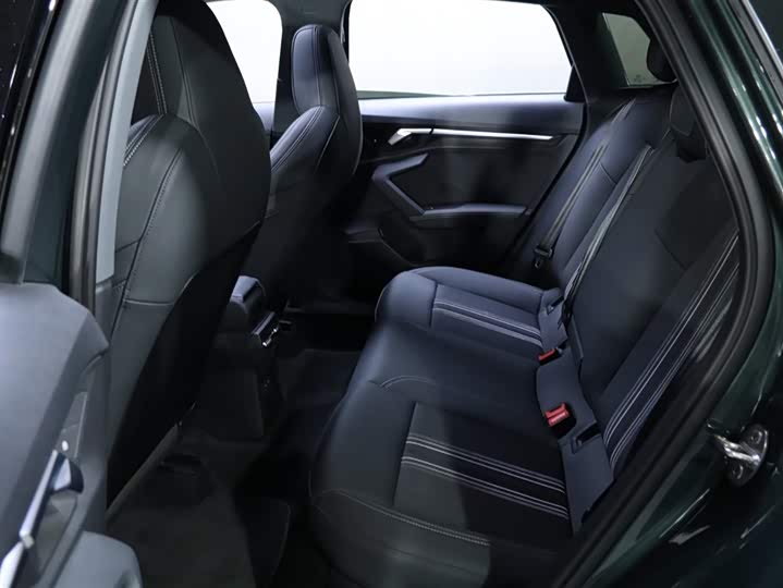 Audi A3 2024 Sportback 35 TFSI Sport — фото 15