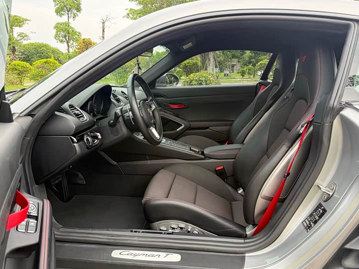 Porsche 718 2019 Cayman T 2.0 T — фото 5