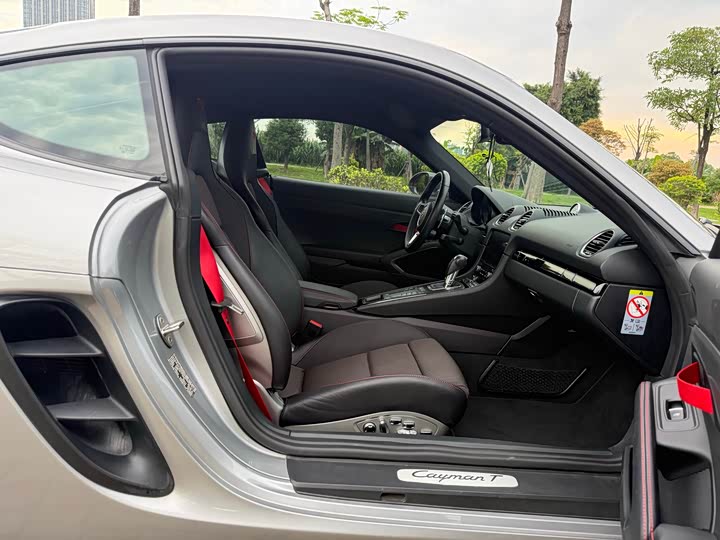 Porsche 718 2019 Cayman T 2.0 T — фото 10