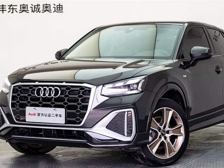 Audi Q2L 2024 35 TFSI — фото 21