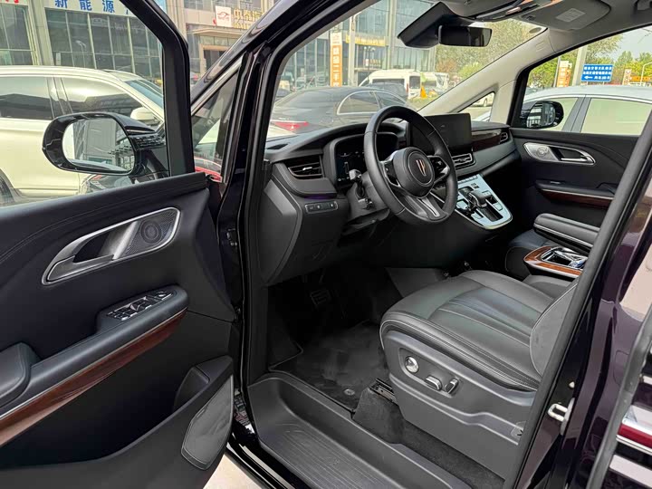 Hongqi HQ9 PHEV 2024 2.0 T 4 WD — фото 23