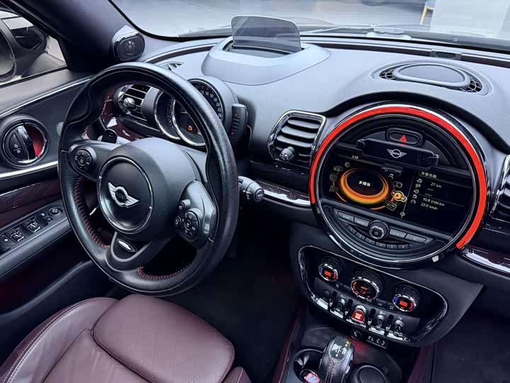 MINI Clubman — фото 19