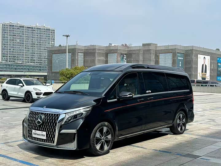 Mercedes-Benz V-Class 2021 V 260 L — фото 1