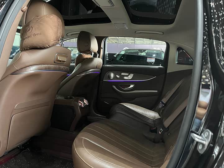 Mercedes-Benz E-Class 2020 E 300 L — фото 11