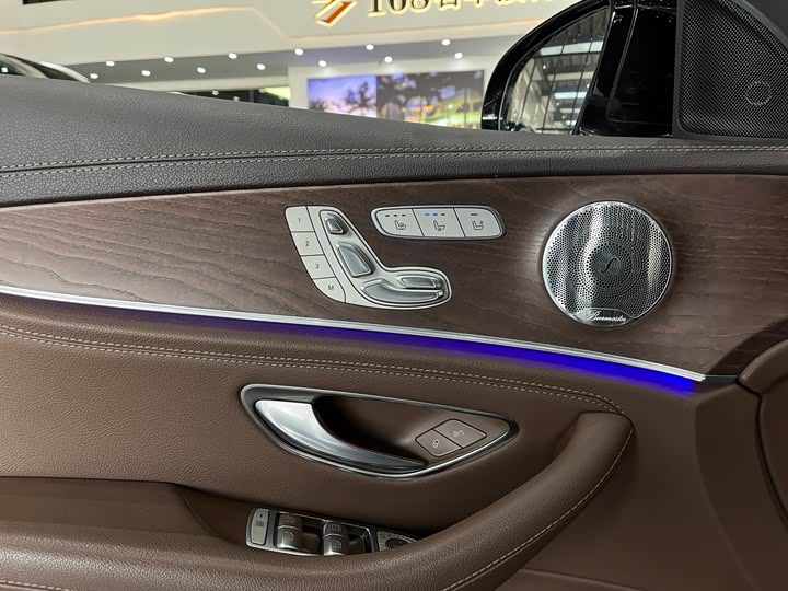 Mercedes-Benz E-Class 2020 E 300 L — фото 10