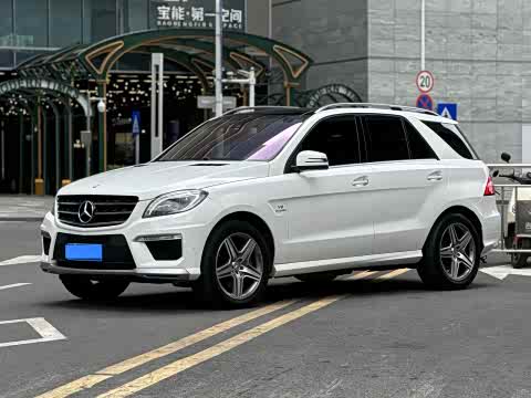 Mercedes-Benz M-Class 2015 AMG ML 63 — фото 21